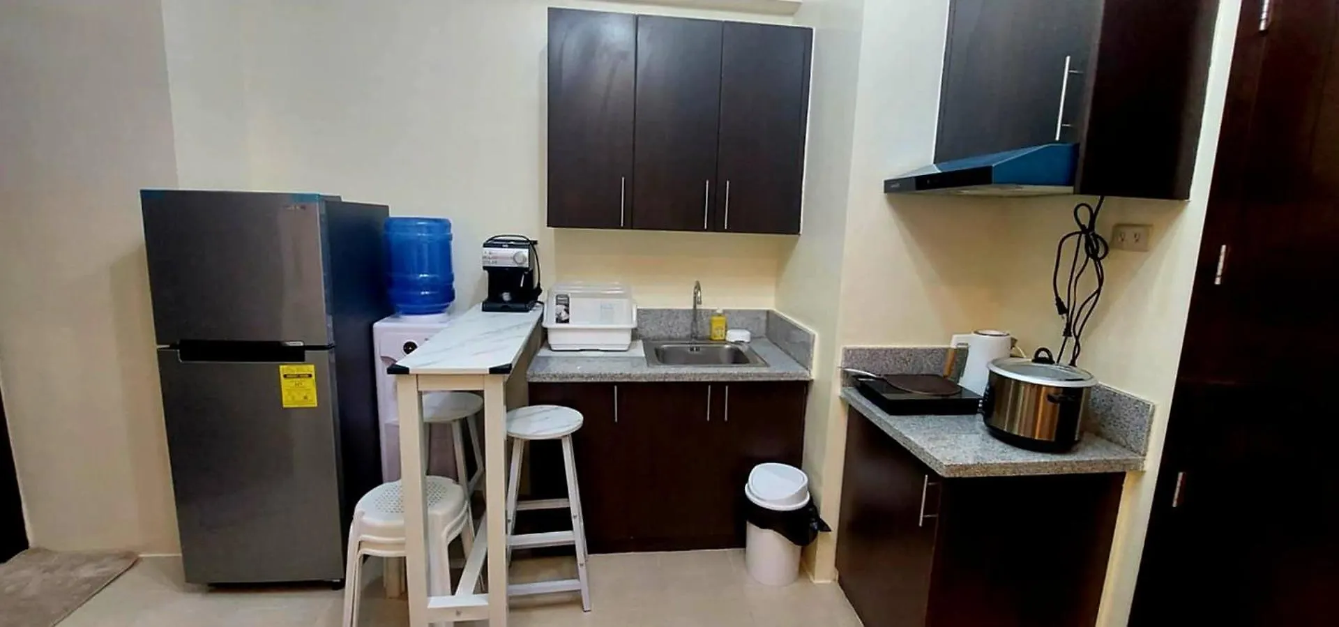 21K Pioneer Woodlands Mandaluyong Apartment Manila
